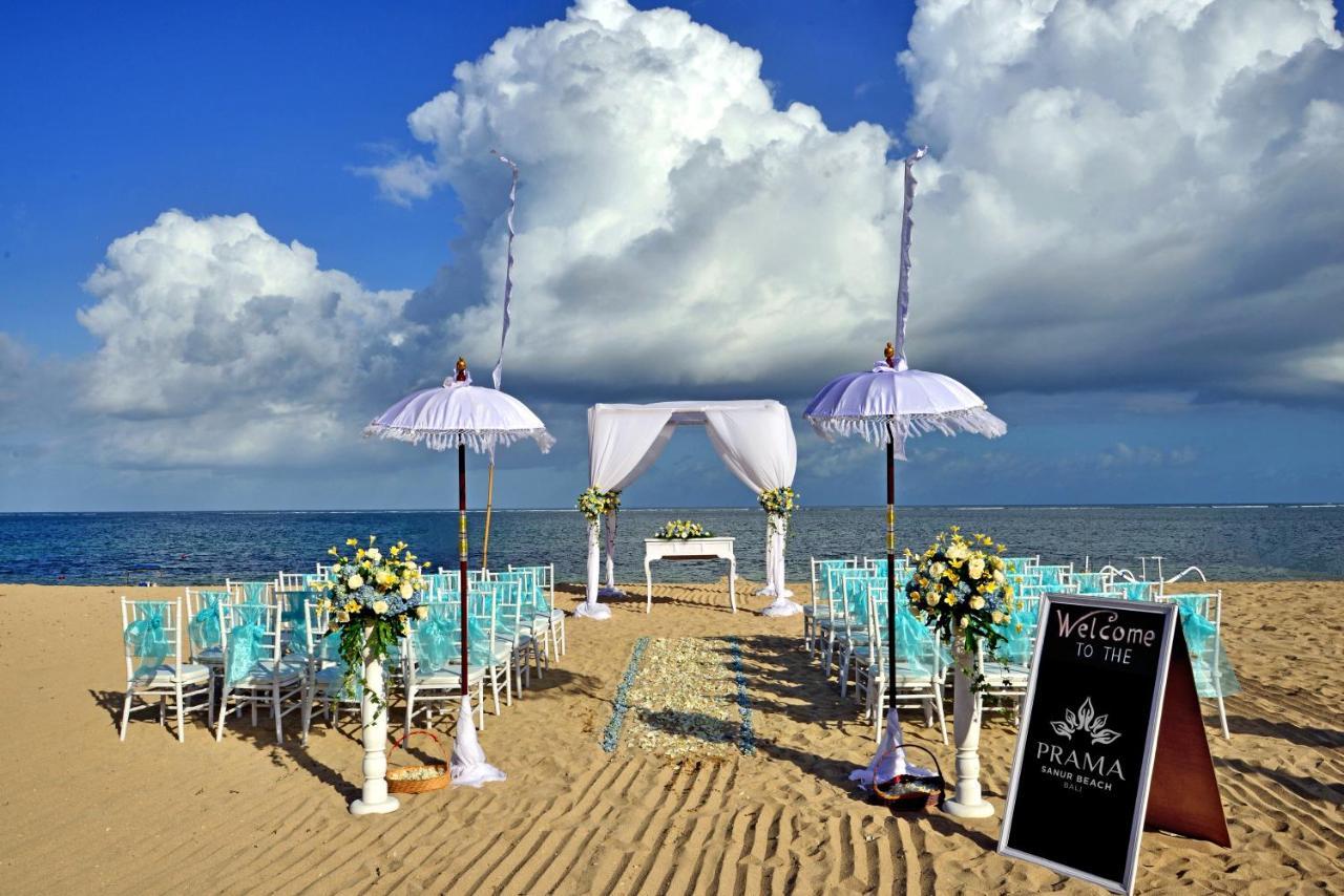 Prama Sanur Beach Bali Dış mekan fotoğraf A beach wedding in Bali, Indonesia